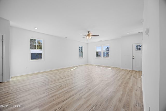 310 S Vann Street, Burgaw, NC 28425