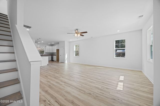 310 S Vann Street, Burgaw, NC 28425