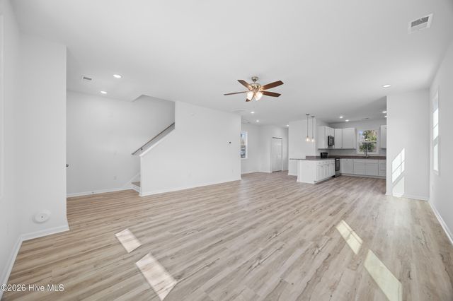 310 S Vann Street, Burgaw, NC 28425