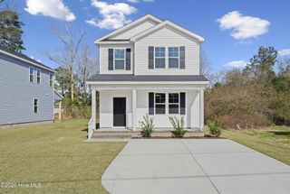 310 S Vann Street, Burgaw, NC 28425