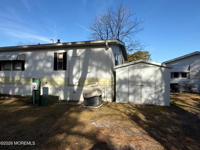 4 Wren Court, Manchester, NJ 08759