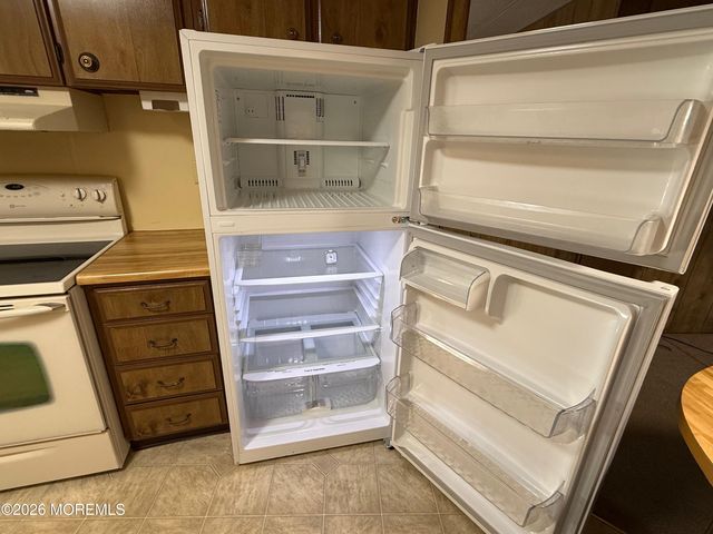 4 Wren Court, Manchester, NJ 08759