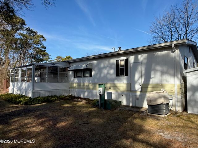 4 Wren Court, Manchester, NJ 08759
