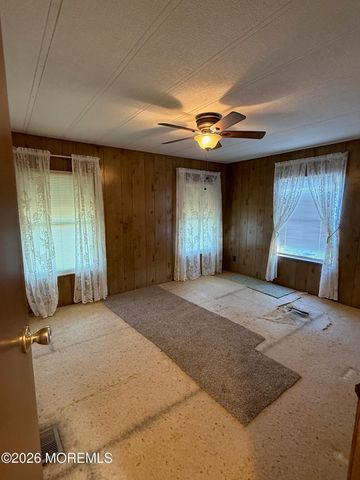 4 Wren Court, Manchester, NJ 08759