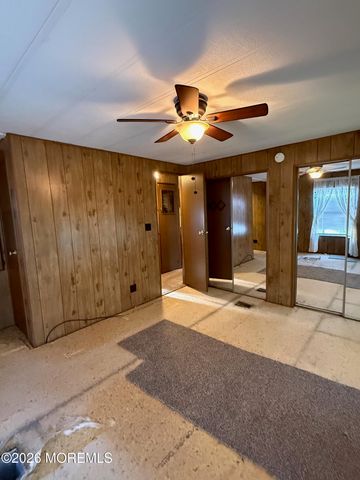 4 Wren Court, Manchester, NJ 08759