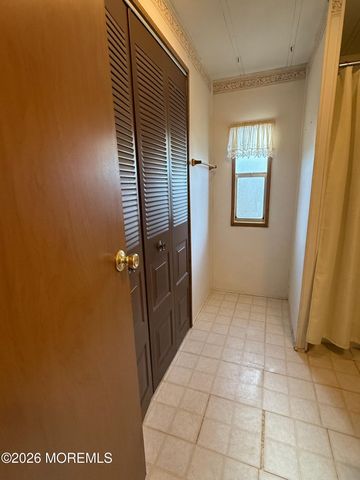 4 Wren Court, Manchester, NJ 08759