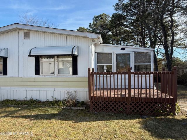 4 Wren Court, Manchester, NJ 08759
