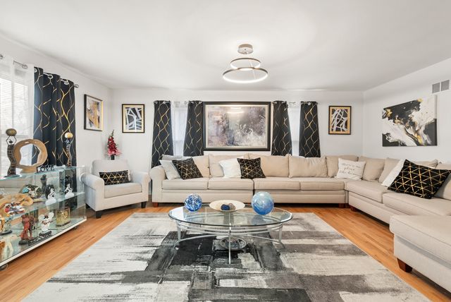 2509 207th Street, Olympia Fields, IL 60461