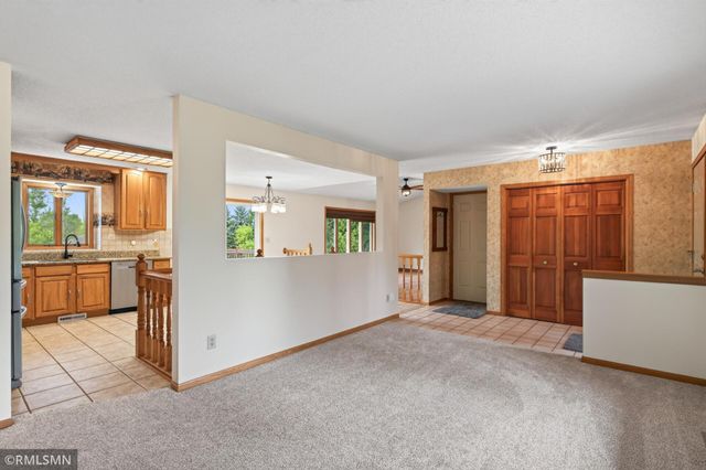 12230 8th Street S, Afton, MN 55001
