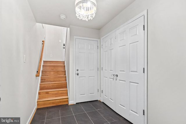 12135 DERRIFORD CT, Woodbridge, VA 22192