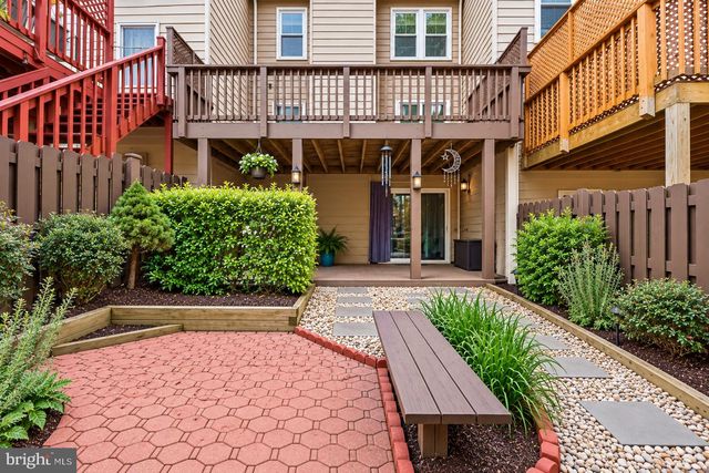 12135 DERRIFORD CT, Woodbridge, VA 22192