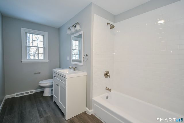 29 Minister Brook Drive, Simsbury, CT 06070