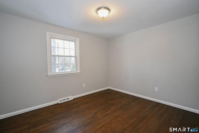 29 Minister Brook Drive, Simsbury, CT 06070