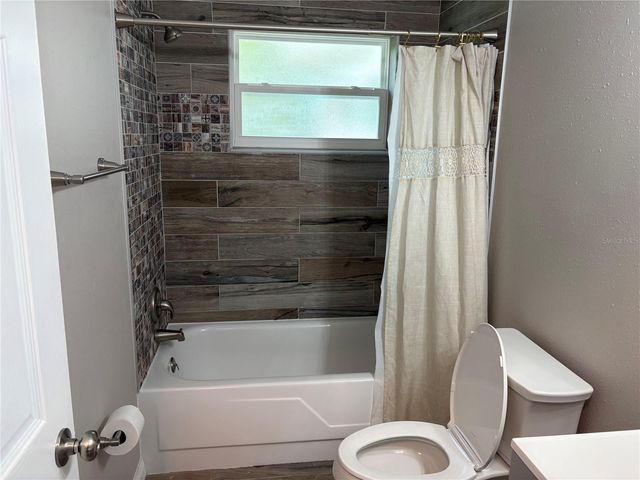 14 N JEFFERSON STREET, Beverly Hills, FL 34465