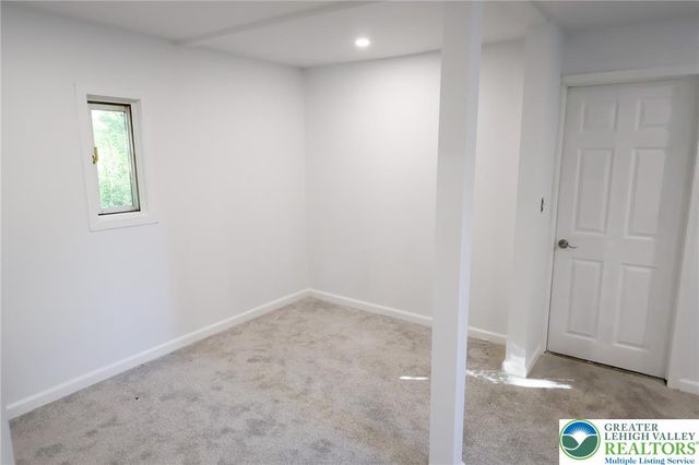 5136 McKinley Avenue, Whitehall Twp, PA 18052