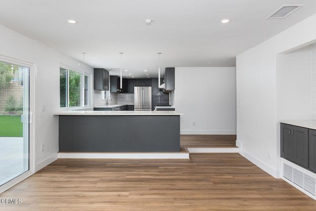 17104 Avenida De La Herradura, Los Angeles, CA 90272