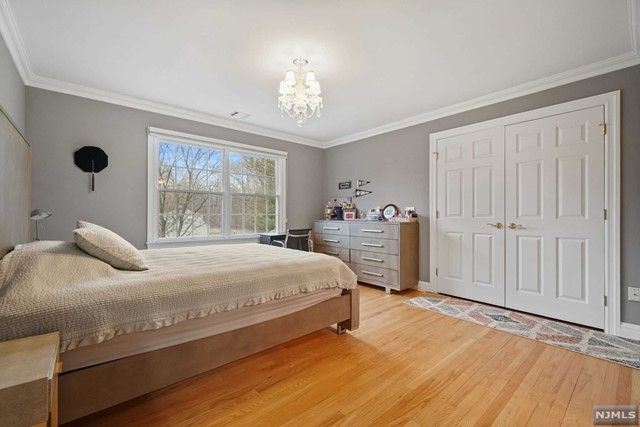 3 Recktenwald Court, Old Tappan, NJ 07675