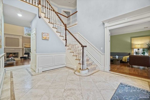 3 Recktenwald Court, Old Tappan, NJ 07675