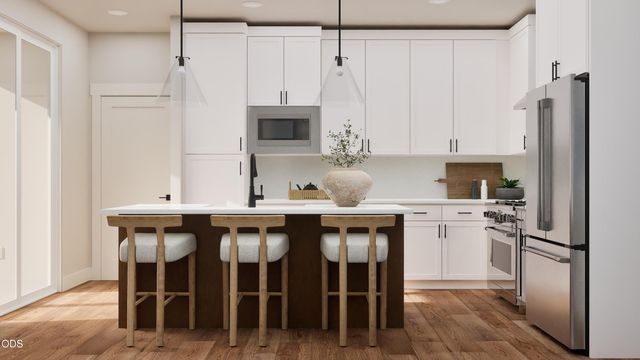 1295 SW Silver Lake Blvd Boulevard, Bend, OR 97702