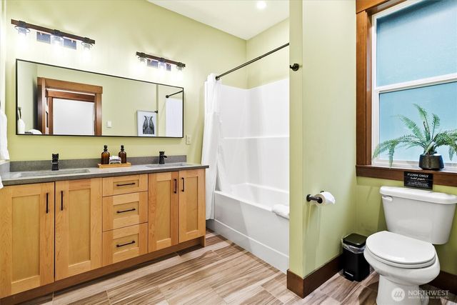 7381 Scott Place, Glacier, WA 98244
