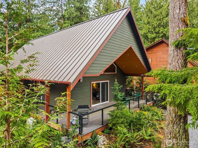 7381 Scott Place, Glacier, WA 98244