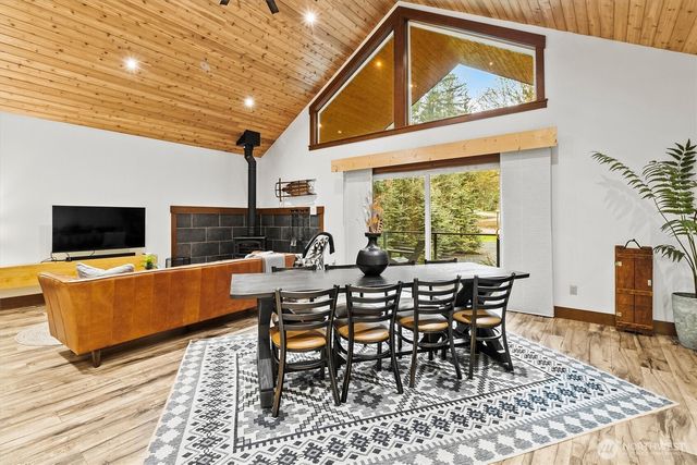 7381 Scott Place, Glacier, WA 98244
