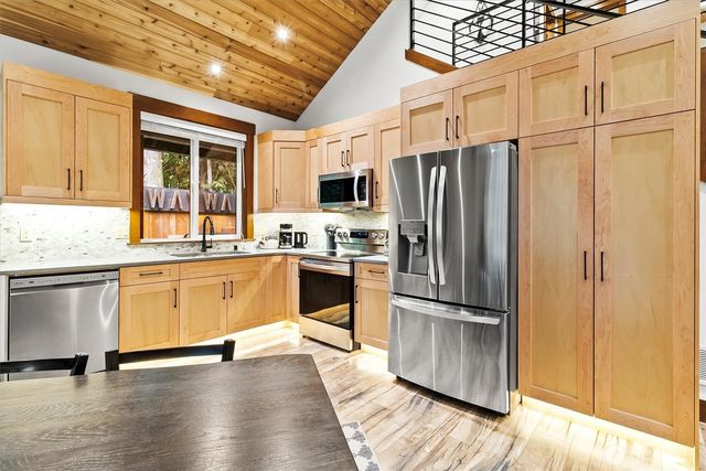 7381 Scott Place, Glacier, WA 98244