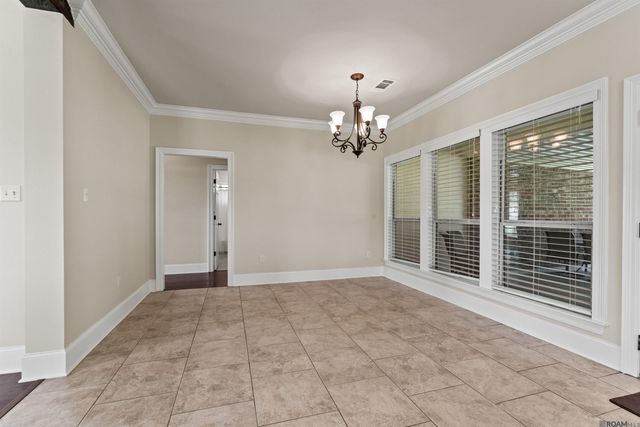 17053 Hardy Ln, Prairieville, LA 70769