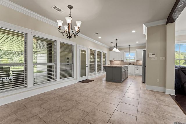 17053 Hardy Ln, Prairieville, LA 70769