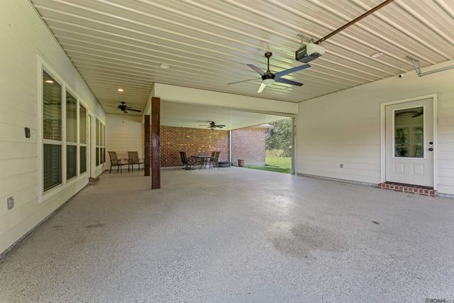 17053 Hardy Ln, Prairieville, LA 70769