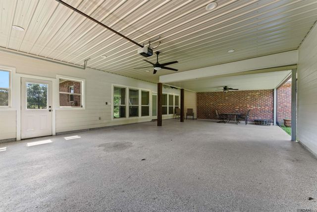17053 Hardy Ln, Prairieville, LA 70769