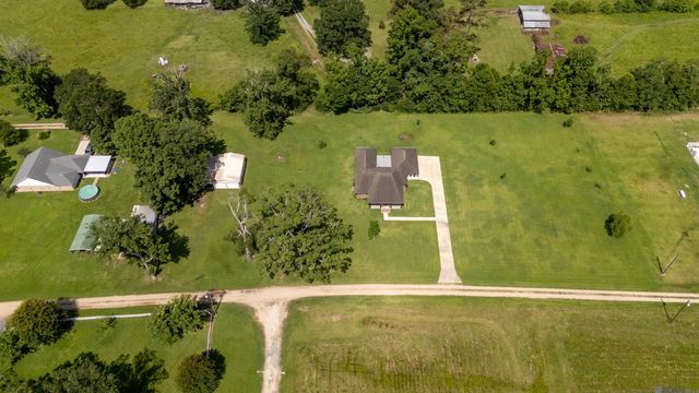 17053 Hardy Ln, Prairieville, LA 70769