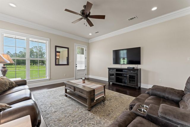 17053 Hardy Ln, Prairieville, LA 70769