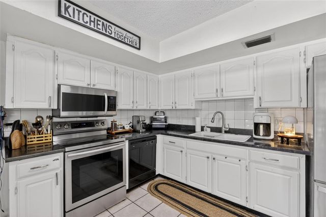 6609 JENNIFER DRIVE, Temple Terrace, FL 33617