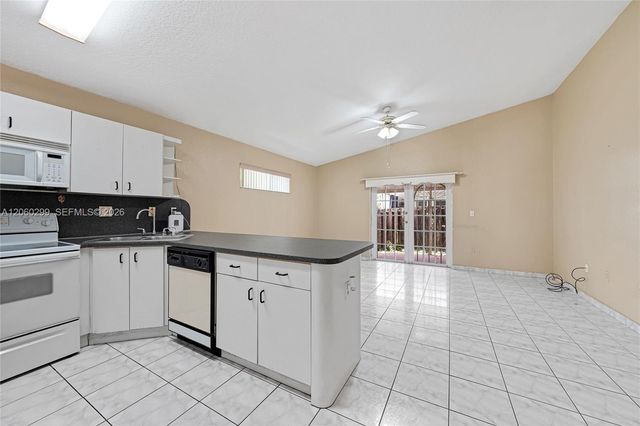 3201 W 76th Street, Hialeah, FL 33018