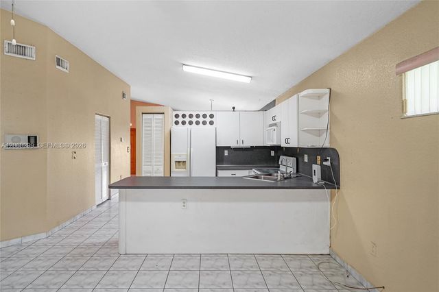 3201 W 76th Street, Hialeah, FL 33018