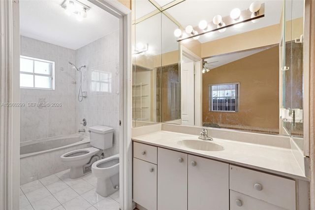 3201 W 76th Street, Hialeah, FL 33018