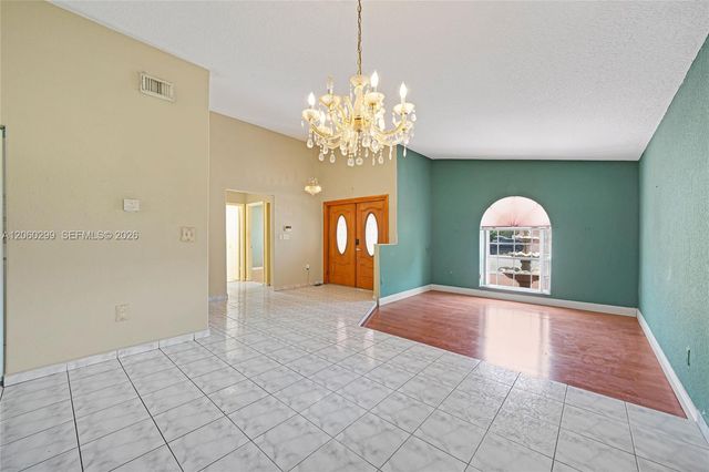 3201 W 76th Street, Hialeah, FL 33018