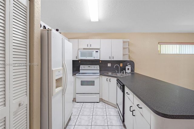 3201 W 76th Street, Hialeah, FL 33018