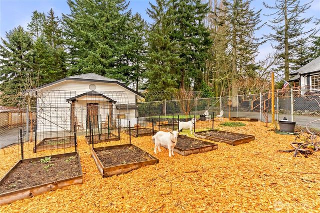 2518 Cincinnati Street, Steilacoom, WA 98388