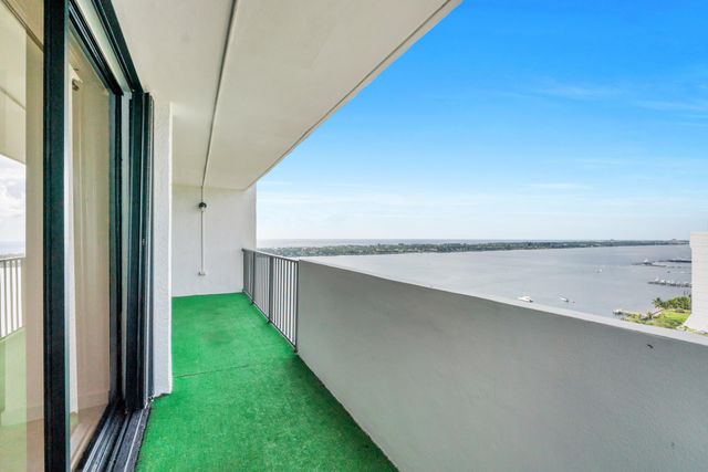 5600 N Flagler Drive 2504, West Palm Beach, FL 33407