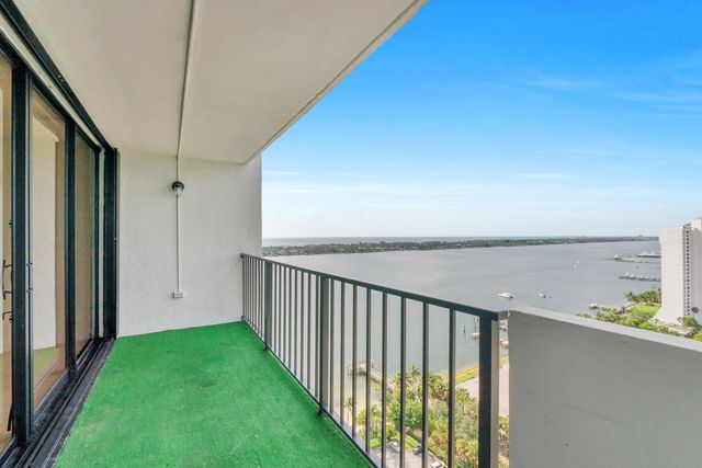 5600 N Flagler Drive 2504, West Palm Beach, FL 33407
