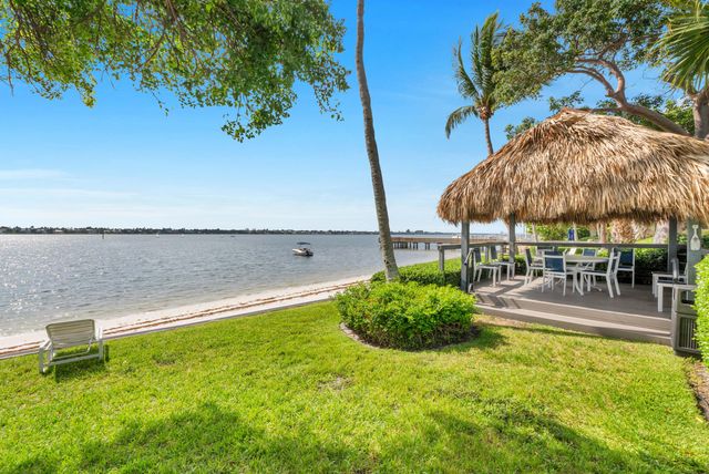 5600 N Flagler Drive 2504, West Palm Beach, FL 33407