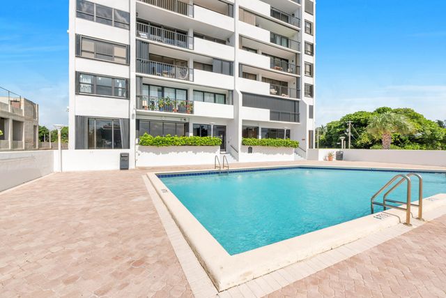 5600 N Flagler Drive 2504, West Palm Beach, FL 33407