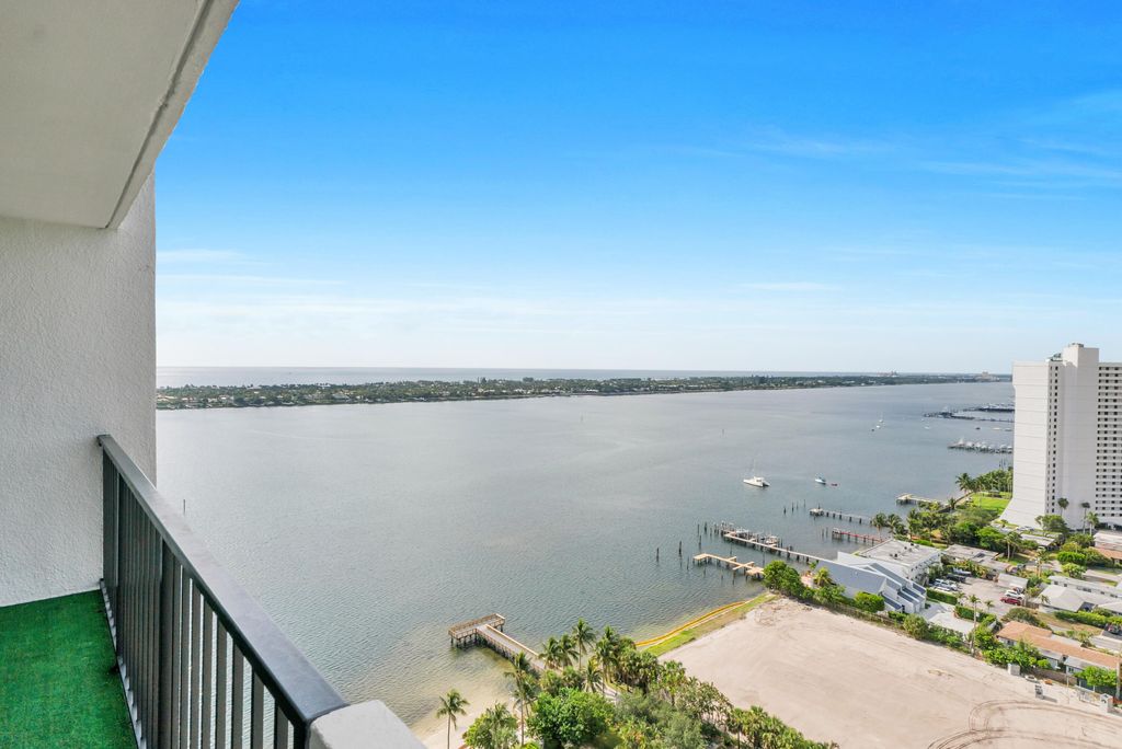 5600 N Flagler Drive 2504, West Palm Beach, FL 33407