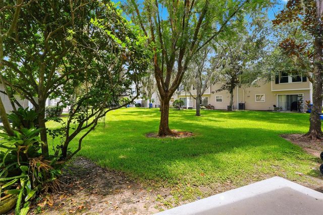 3006 AMBER OAK DRIVE, Valrico, FL 33594