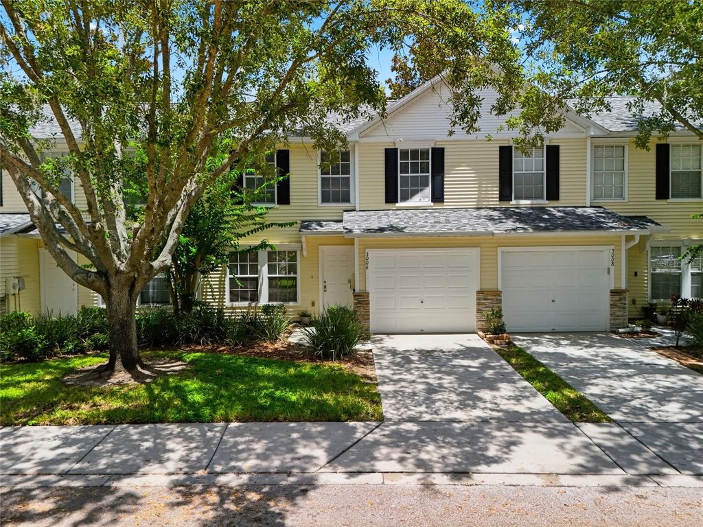 3006 AMBER OAK DRIVE, Valrico, FL 33594