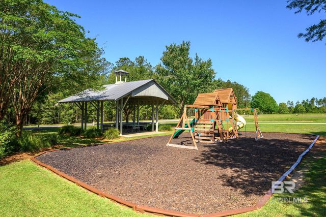 32523 Lakeview Circle, Loxley, AL 36551