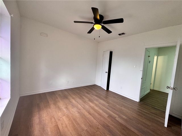 907 Elizabeth St 4, Corpus Christi, TX 78404