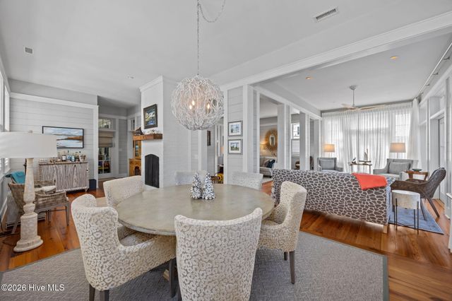 365 E Harborside Road, Oriental, NC 28571